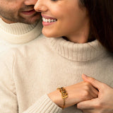 Armreif mit gravierten Herzanhängern - Mamasplatz